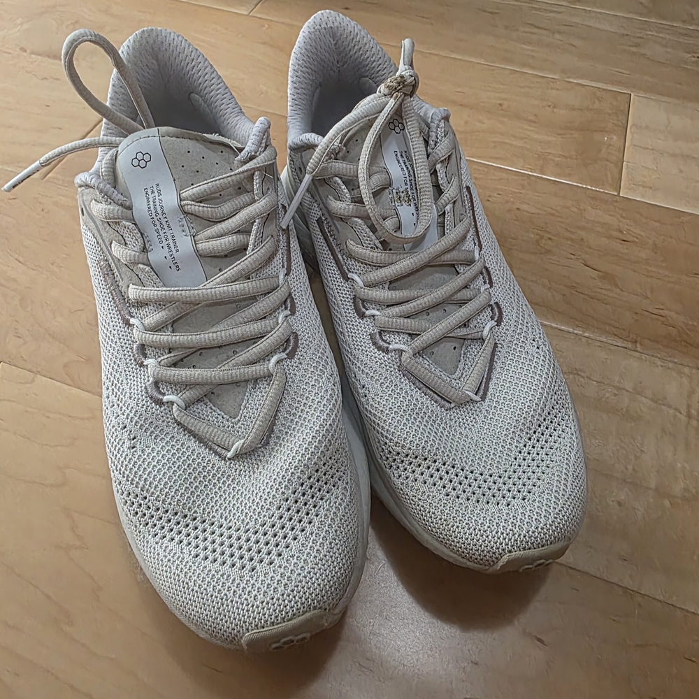 RUDIS - Unisex Stylish Cream Sneakers
